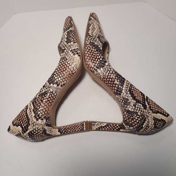 Dressy Snake Print Vince Camuto  Heels size 5 1/2 M 36 - Picture 2 of 9